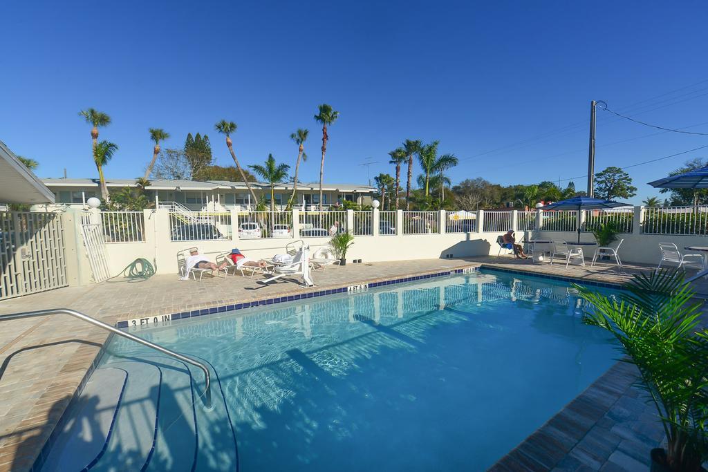 Regency Inn & Suites Sarasota Dış mekan fotoğraf