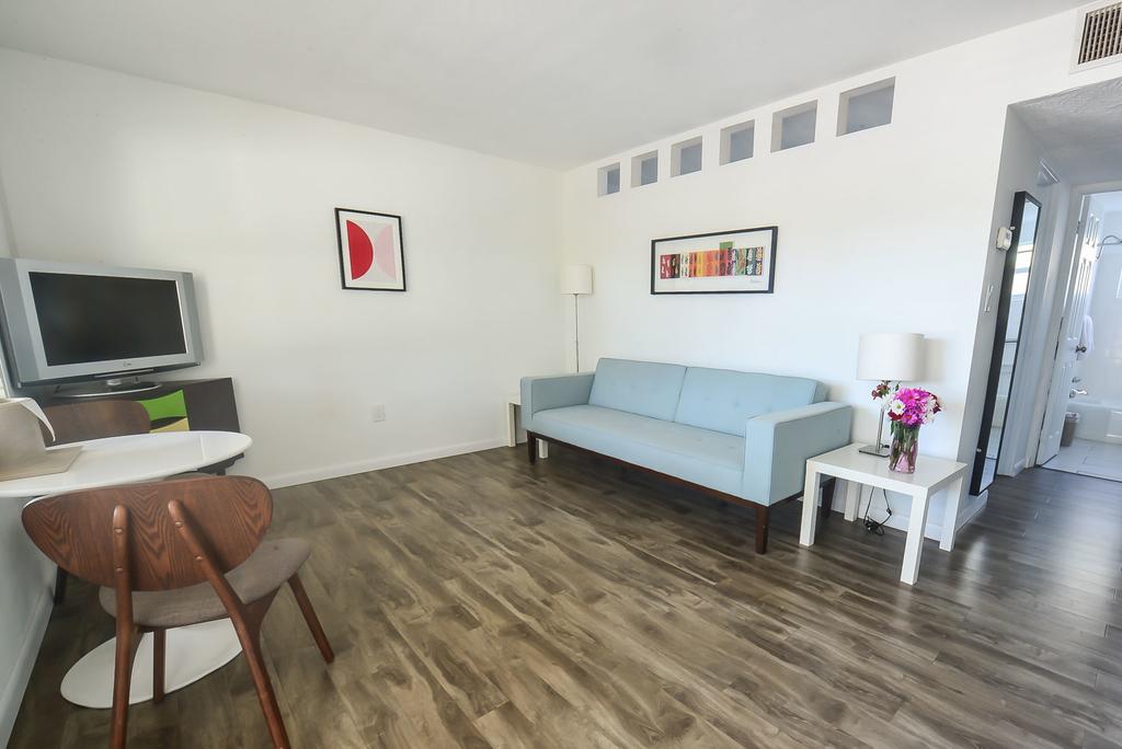 Regency Inn & Suites Sarasota Dış mekan fotoğraf